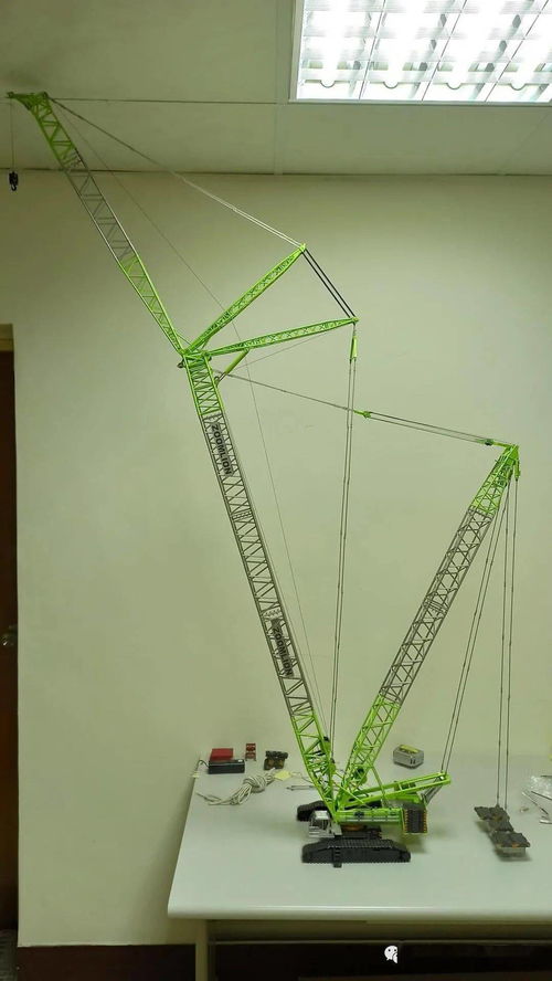 久違的拆包記錄,解密 1 50 中聯(lián)重科 zcc9800w 履帶式起重機(jī)模型