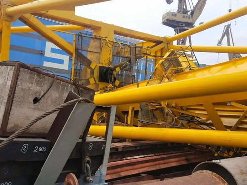 印度造船廠起重機倒塌事故 11名工人遇難引發安全反思